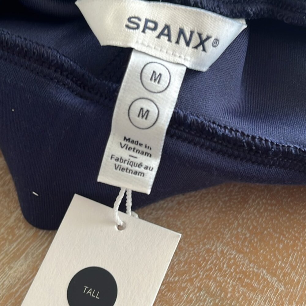 SPANX AirEssentials® Wide Leg Pant - Size M Tall - NWT